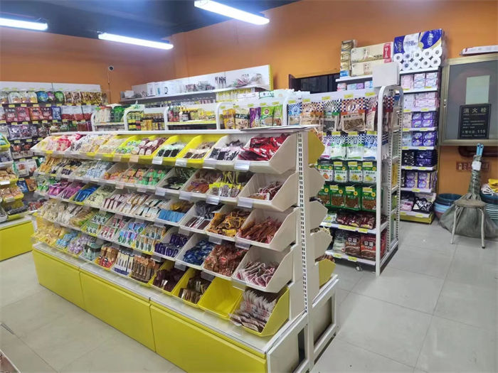 零食货架