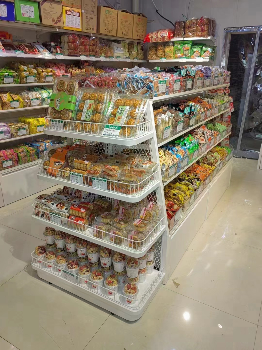 零食架货架案例